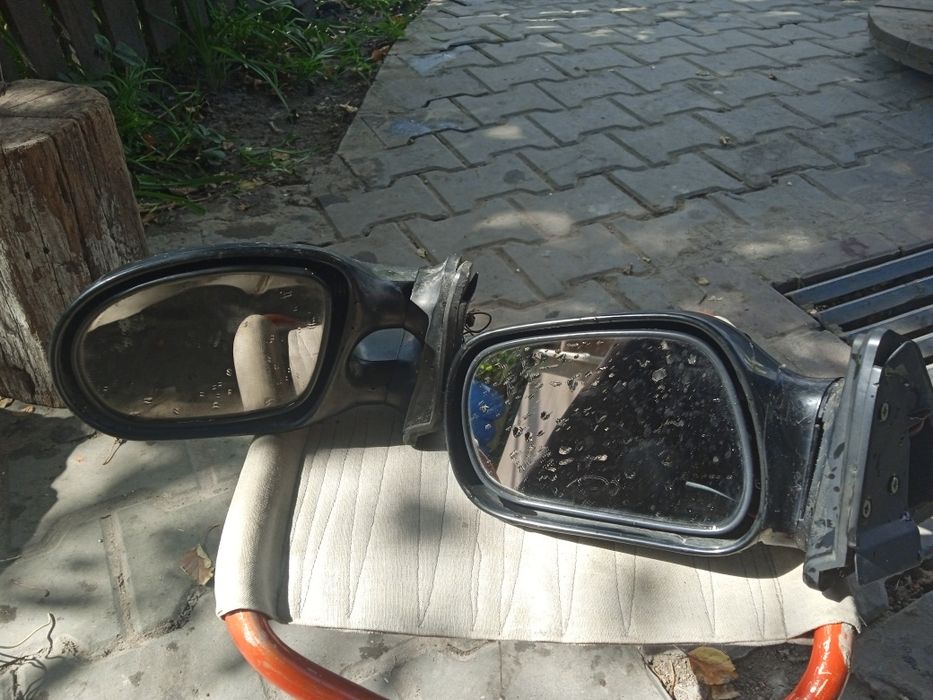 Продам бічні дзеркала на Ваз