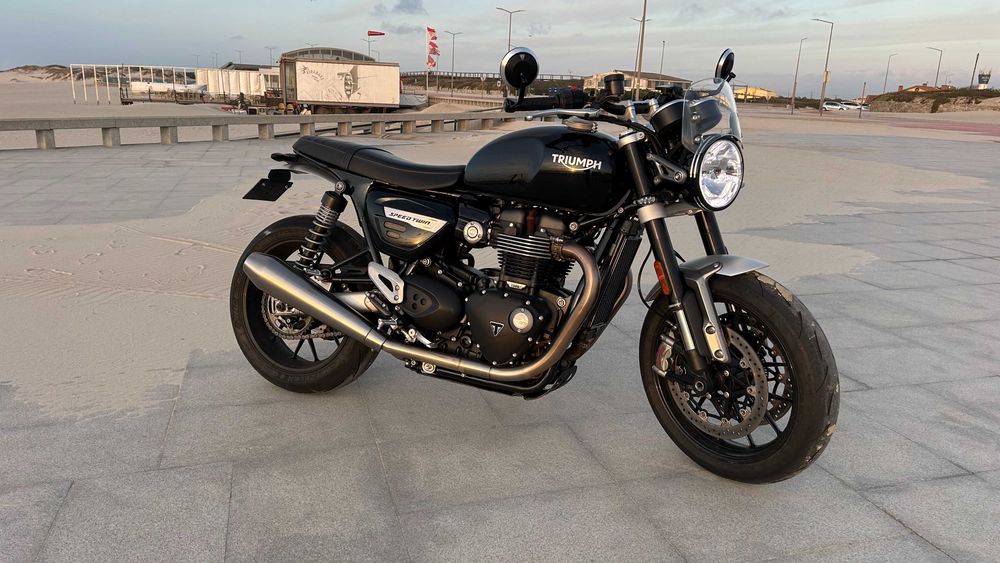 Escapes originais TRIUMPH para THRUXTON ou SPEED TWIN 1200cc  (em venda: o par)