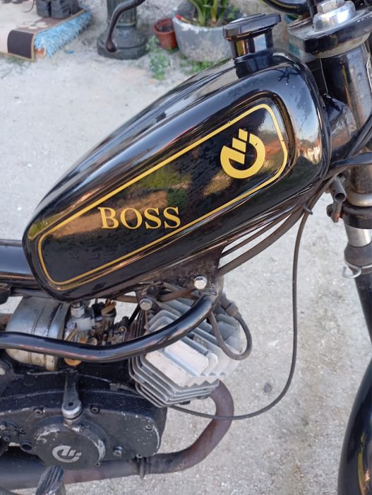 Vendo mota casal boss
