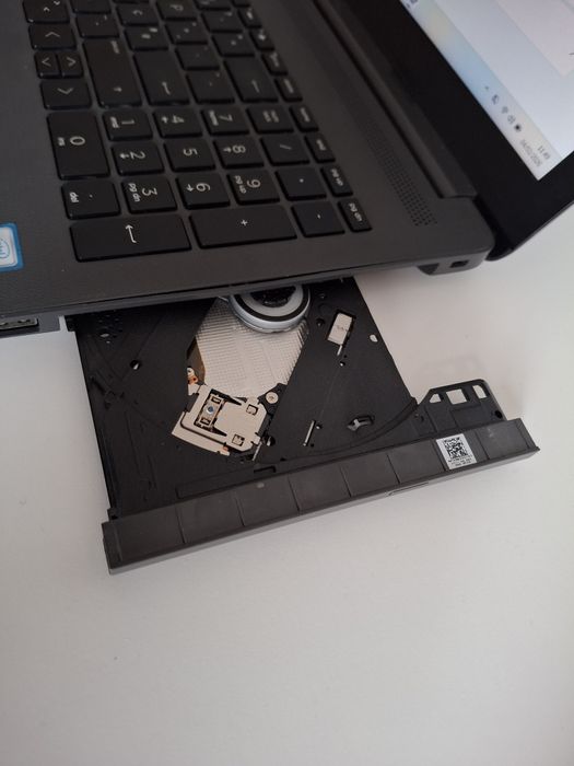 Portátil HP 250 G7 i5 8th gen 16gb RAM