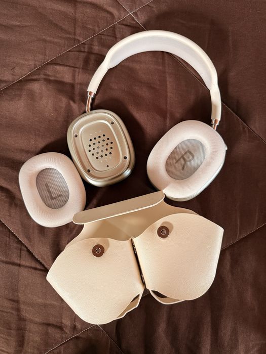 Fones p9 com capa e caixa