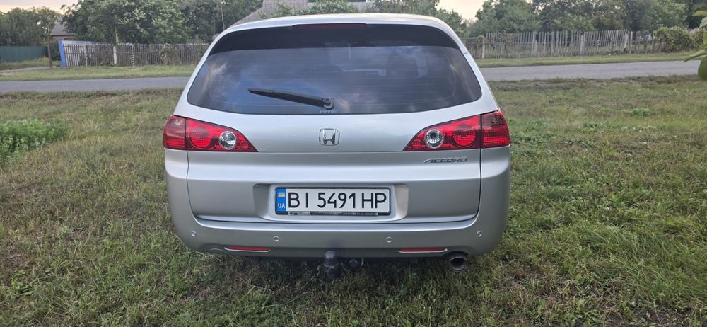 Хонда Аккорд універсал