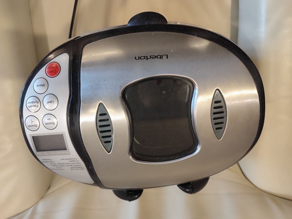 Хлібопічка LIBERTON LBM-04-2