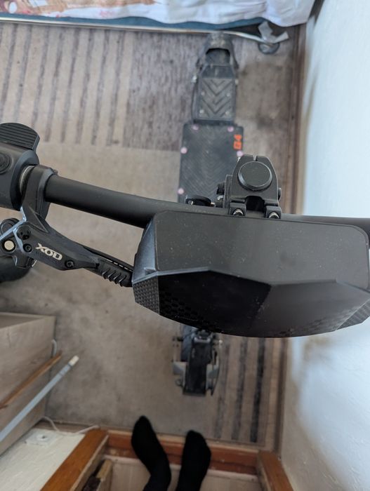 Продам електросамокат kukirin g4