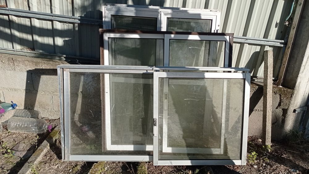 Vendo janelas alumínio