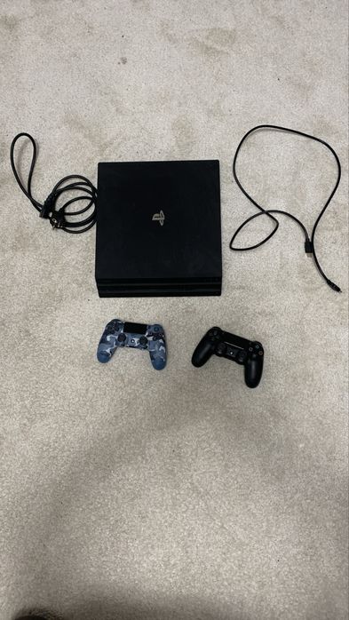 Playstation 4 Pro 1 tb