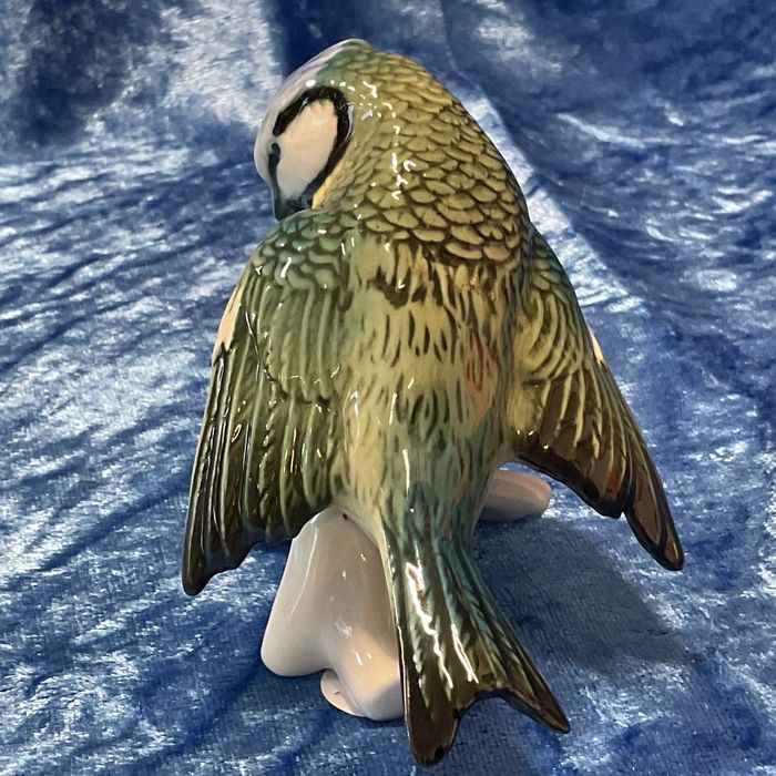 Ave porcelana pintura manual