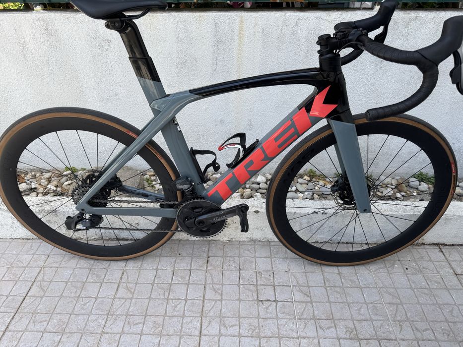 Trek Madone SL7 gen 6 AXS