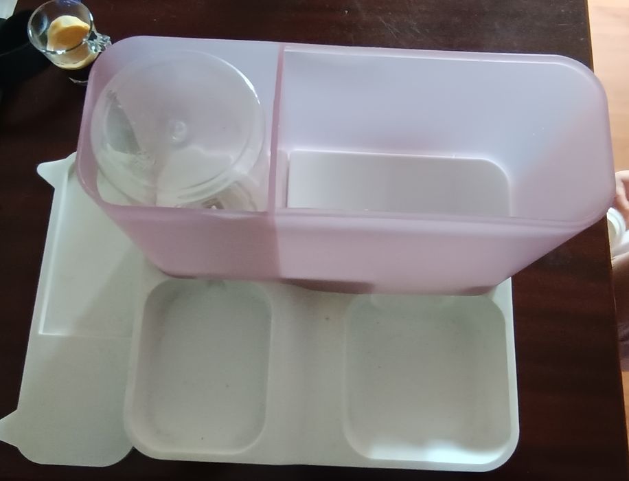 Comedor/ bebedor gatos