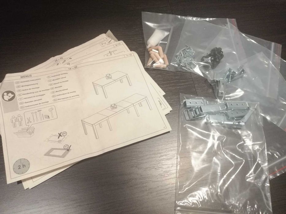 Stół rozkladany do salonu