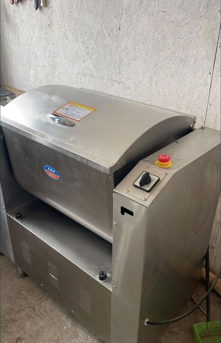 Продам тестомес 50 кг