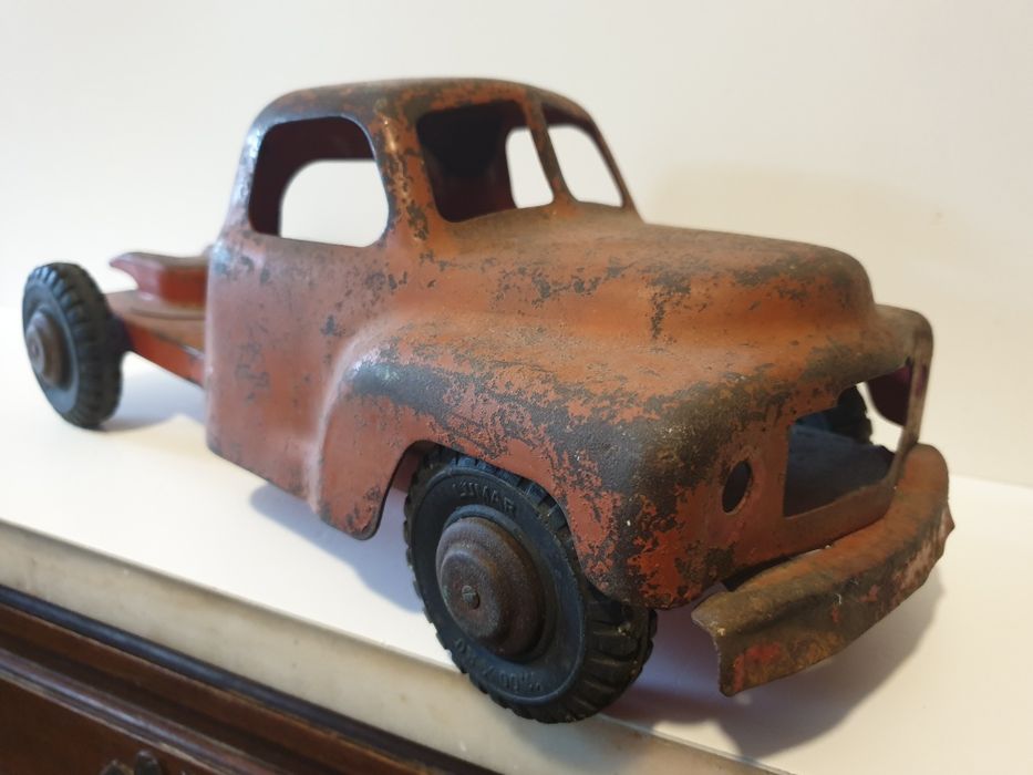 Antigo brinquedo em chapa camião de reboque americano Toy Truck