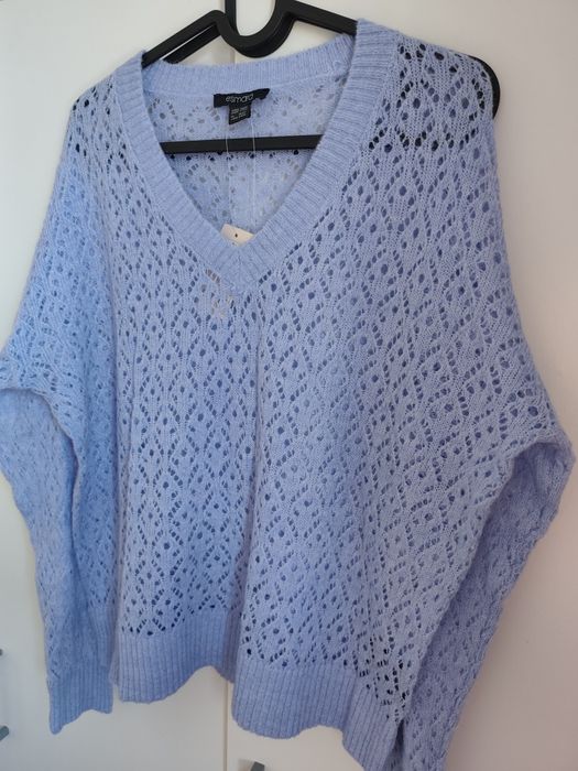 Nowy sweterek ażurowy