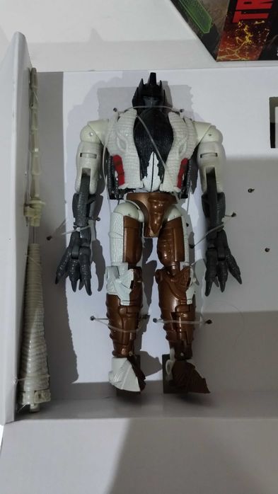 Transformers WFC Kingdom Autobot Mirage & Maximal Grimlock