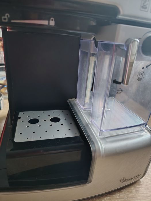 Ekspres ciśnieniowy Breville Prima Latte VCF045X

100% Sprawny