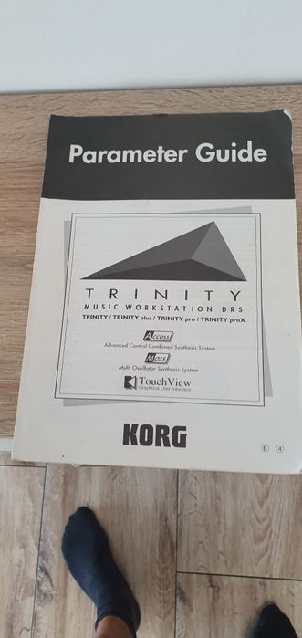 Instrukcja obsługi korg trinity