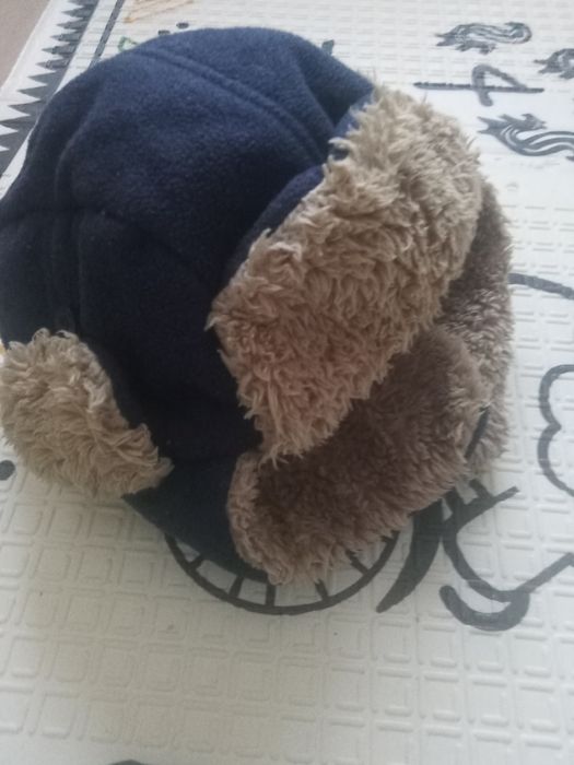 Ciepła zimowa czapka pilotka r. 51 cm. Tanio