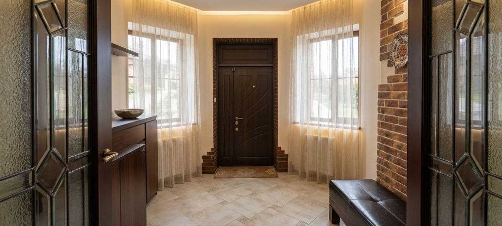 Від власника. Монументальний маєток 265 м² у престижній частині Гореничі. Перевірена роками якість. Без %