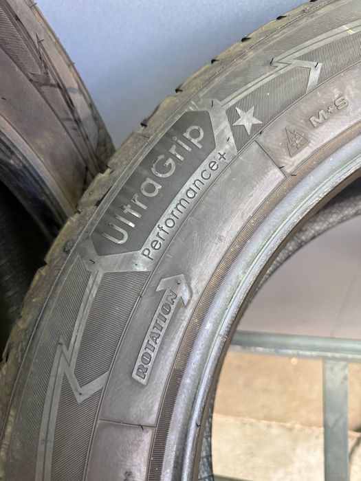 Шины БУ 235 60 R 20 Goodyear UltraGrip Perfomance+ Зима Комплект