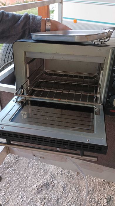 Fornos/grelhador SilverCrest pequeno.