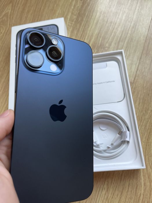 Iphone 15 Pro Max de 256gb ( Como Novo)