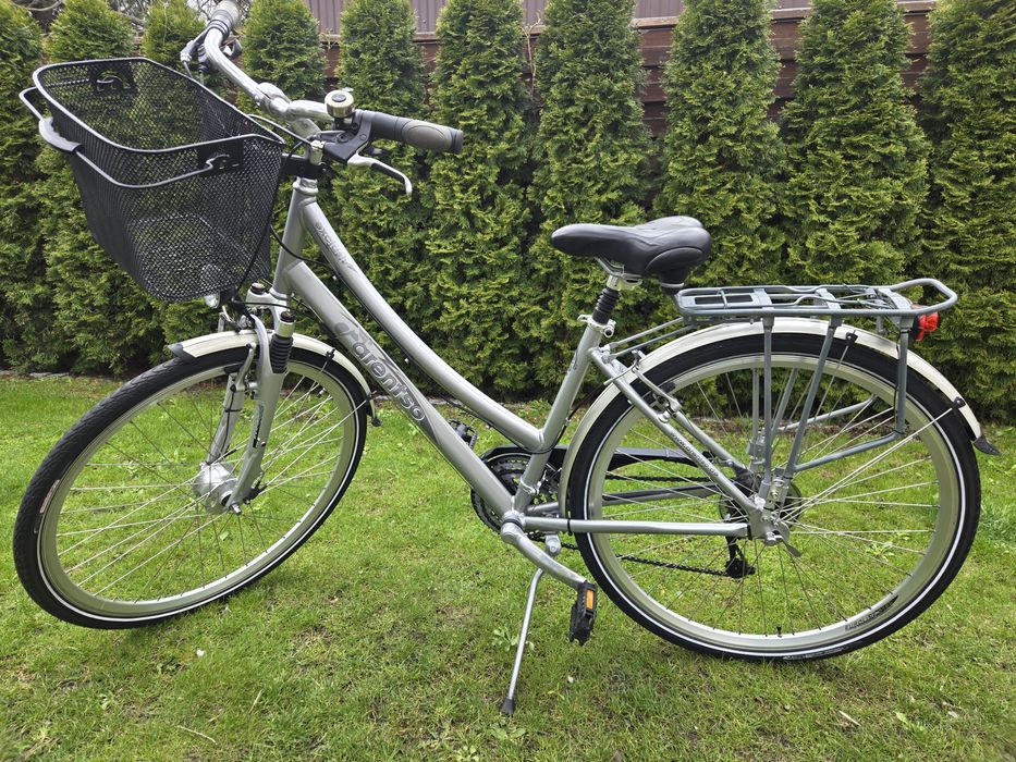 Alu. Rower trekking miejski koła 28