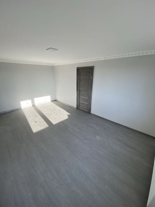 Продам квартиру у передмісті Берегова