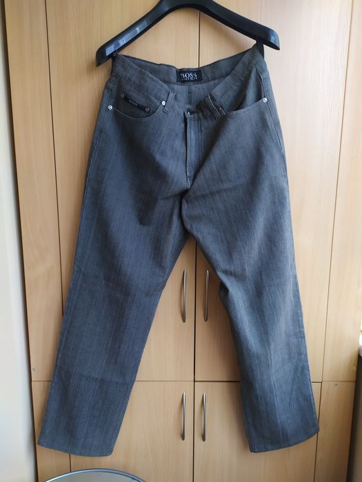 Джинсовые брюки BOSS пояс п/о 45 см, р. 36/34, лёгкий стрейч,как новые