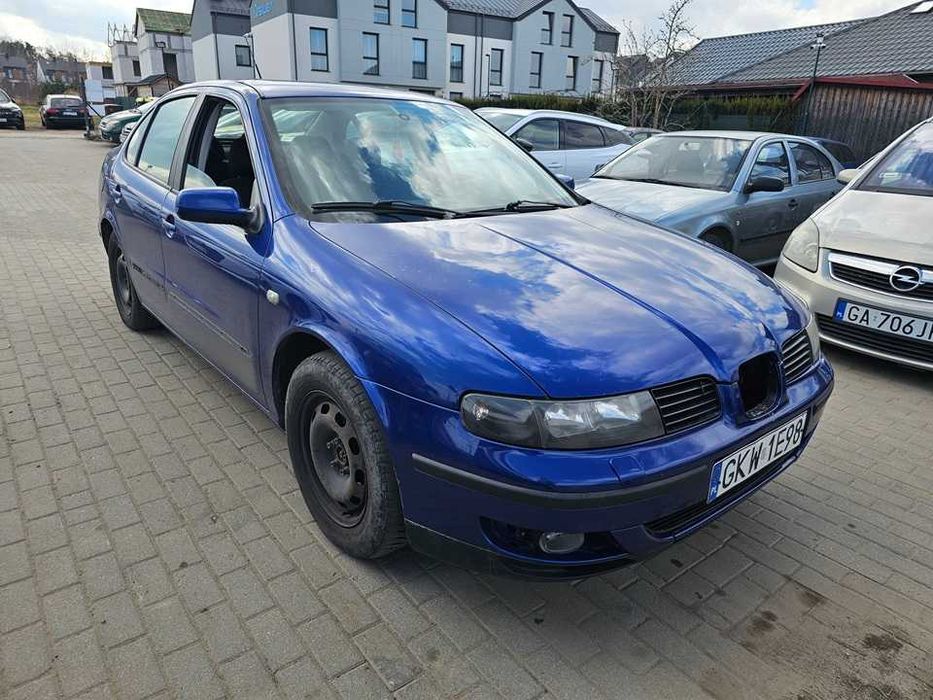 Seat Toledo 2001r/1.9diesel/110KM/PT do sierpnia/klimatyzacja/tanio/hak