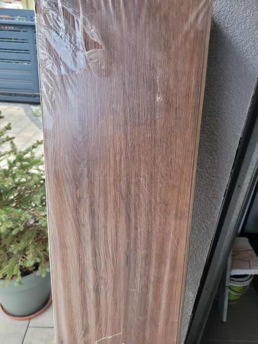 Panel podłogowy laminowany