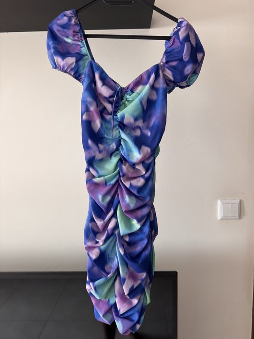 Vestido justo colorido novo Berskha