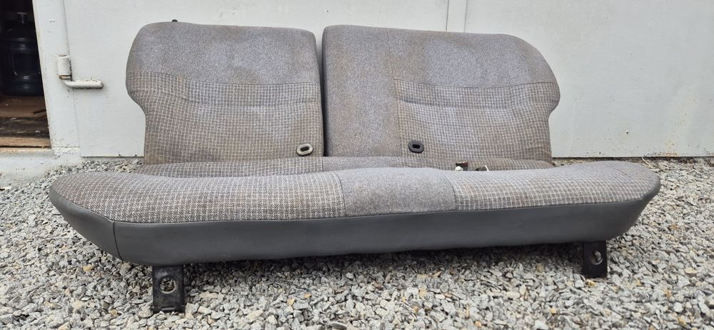 Диван з роздільною спинкою escort