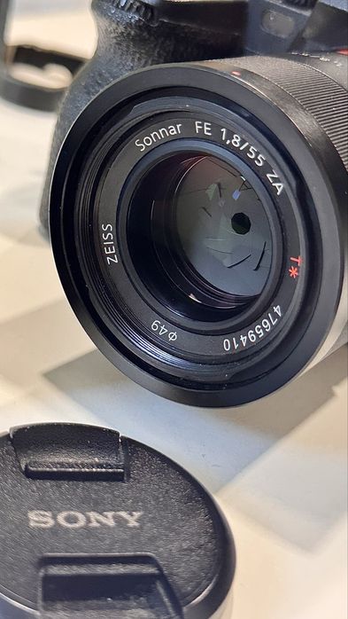 Sony  a7IV so corpo ou com 55mm 1.8 Zeiss