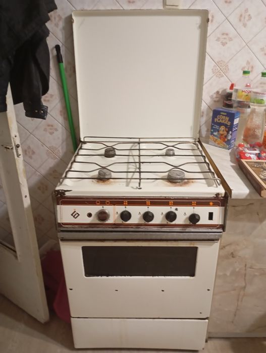 Продам Газ плиту бу 1000грн