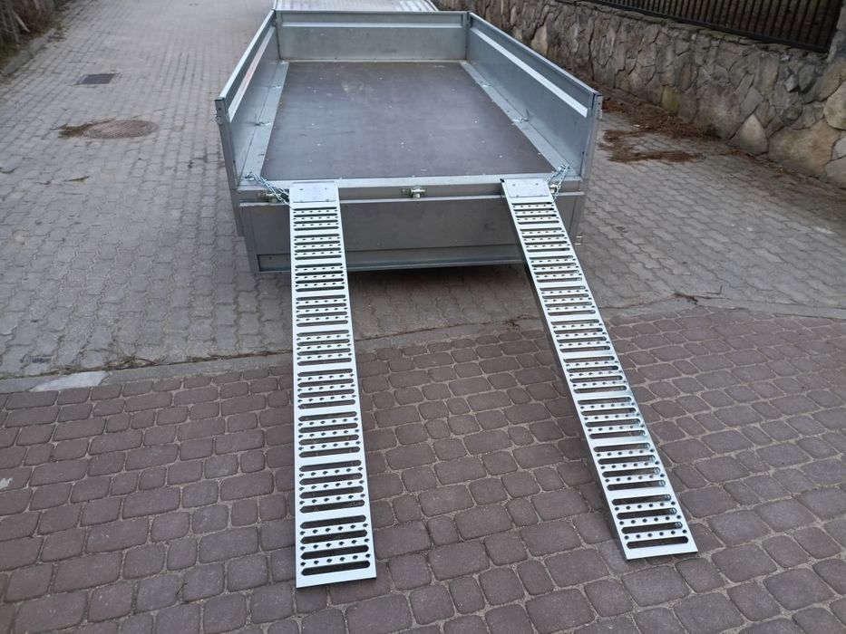 Wynajem wypożyczalnia przyczepa  platforma przyczepka quad najazdy