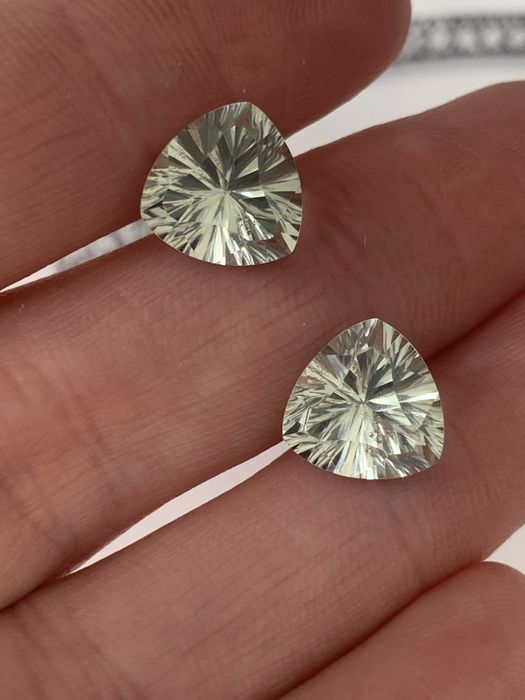 Пара Аметистів зелених з Concave 6,69 ct!