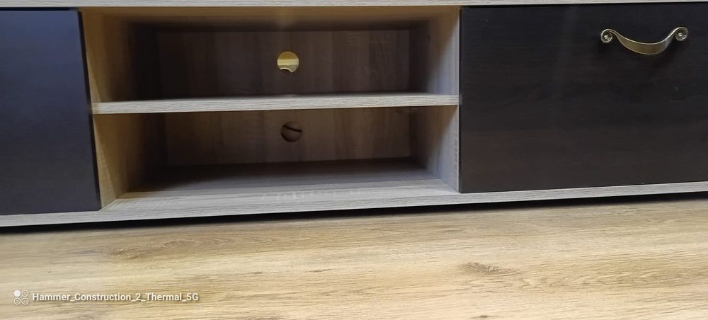 Szafka rtv komoda z szybą