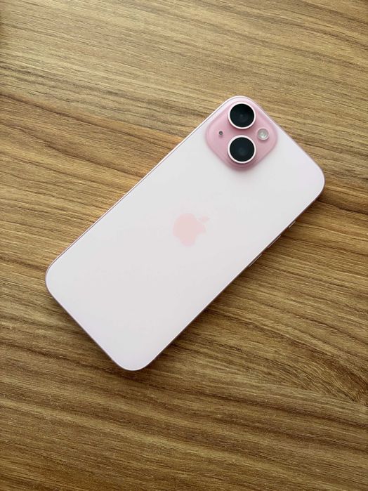Iphone 15 Różowy