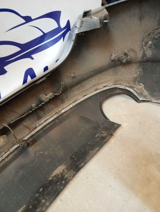 Parachoques traseiro Jaguar XF250 com sensores
