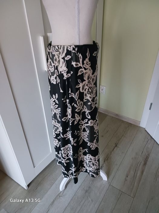 Spódnica letnia midi