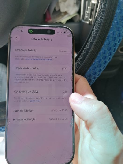iPhone 16 pro dourado