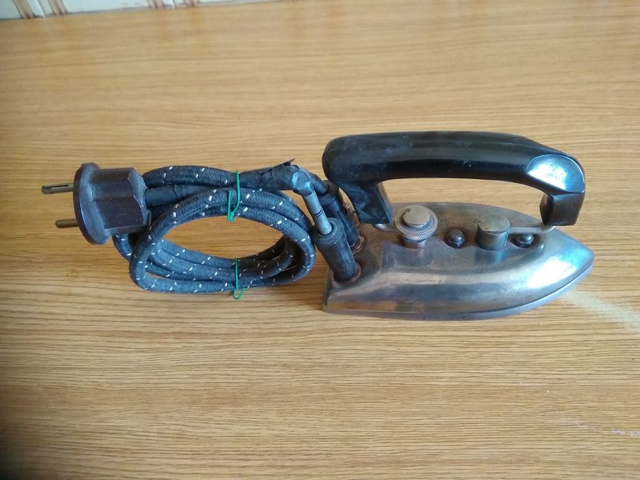 Ferro de passar de viagem