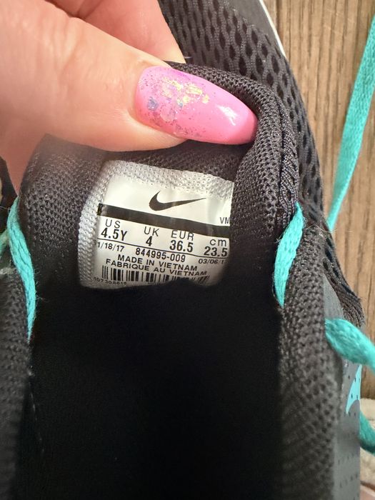 Buty sportowe Nike – wygodne i stylowe