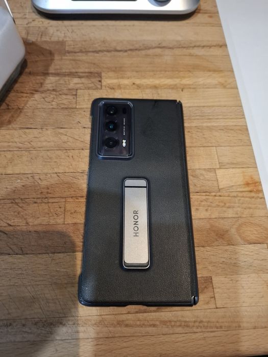 Smartphone Honor Magic V2 na gwarancji