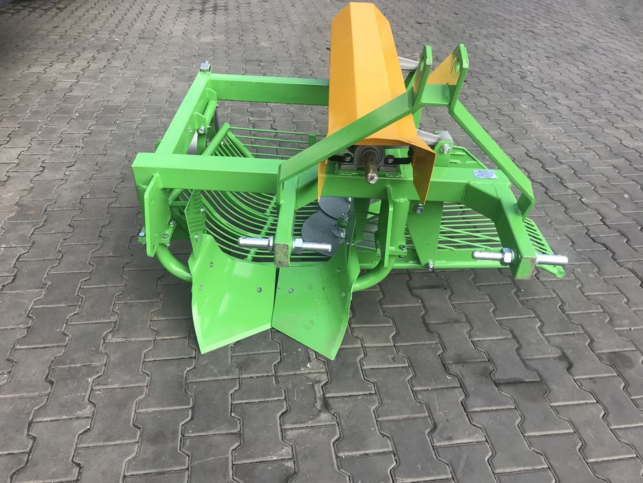 Картоплекопачка навісна Wirax, Bomet. Копач картоплі. Картофлекопалка