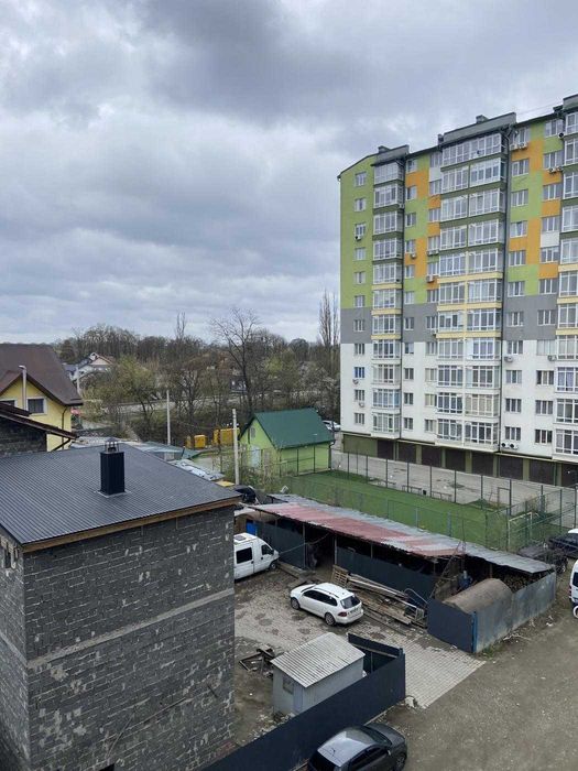 Здана Паркова Алея/ 3кімн 950за м2