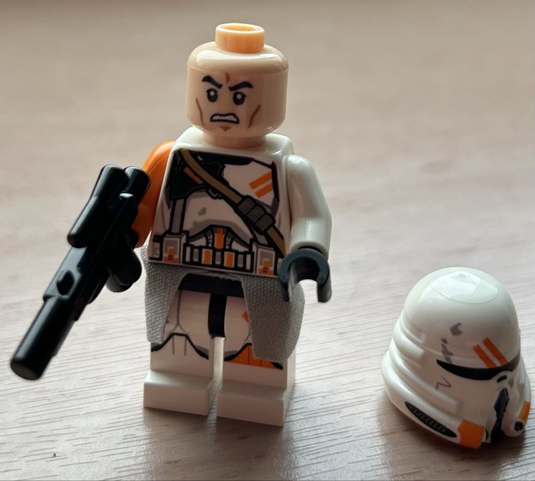 LEGO Minifigurka Airborne trooper 212th