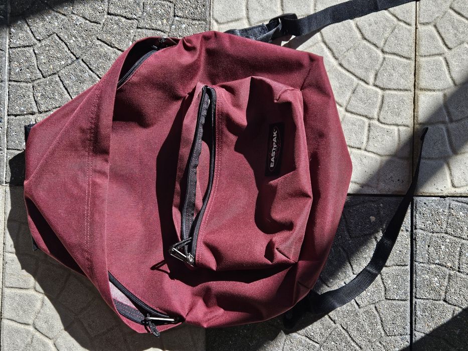 Mochila EASTPAK usada