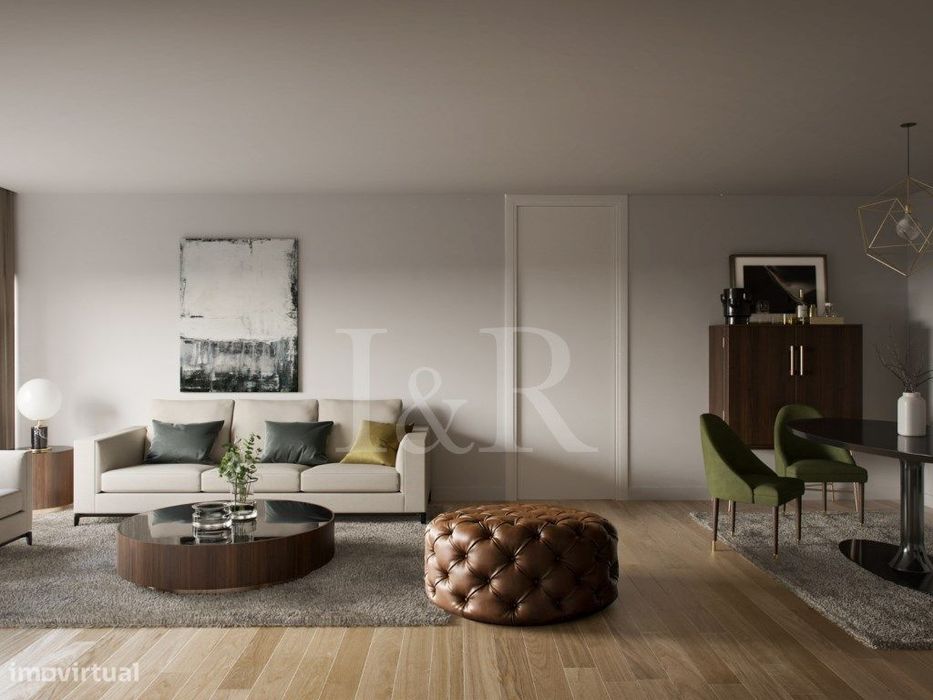 Apartamento T2 com estacionamento em Cacilhas, Almada