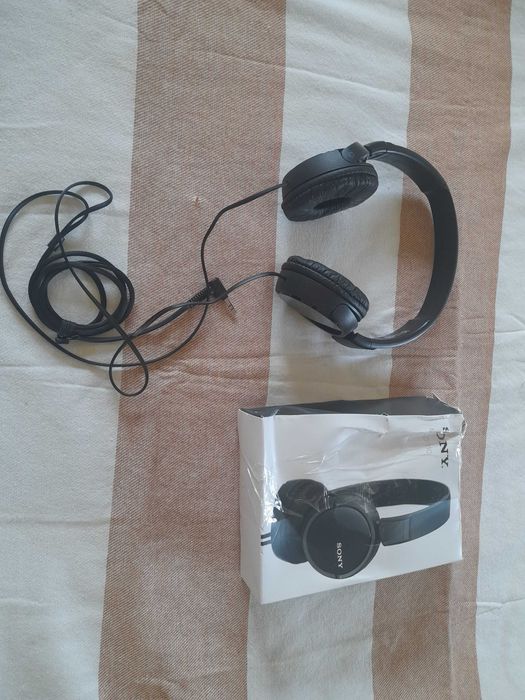 Słuchawki przewodowe SONY MDR-ZX110 Nauszne Czarne